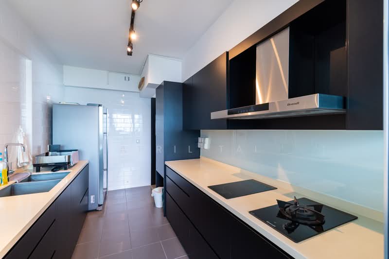 210A Punggol Place HDB Flat For Sale at S$ 688,000 | PropertyGuru Singapore - Kitchen
