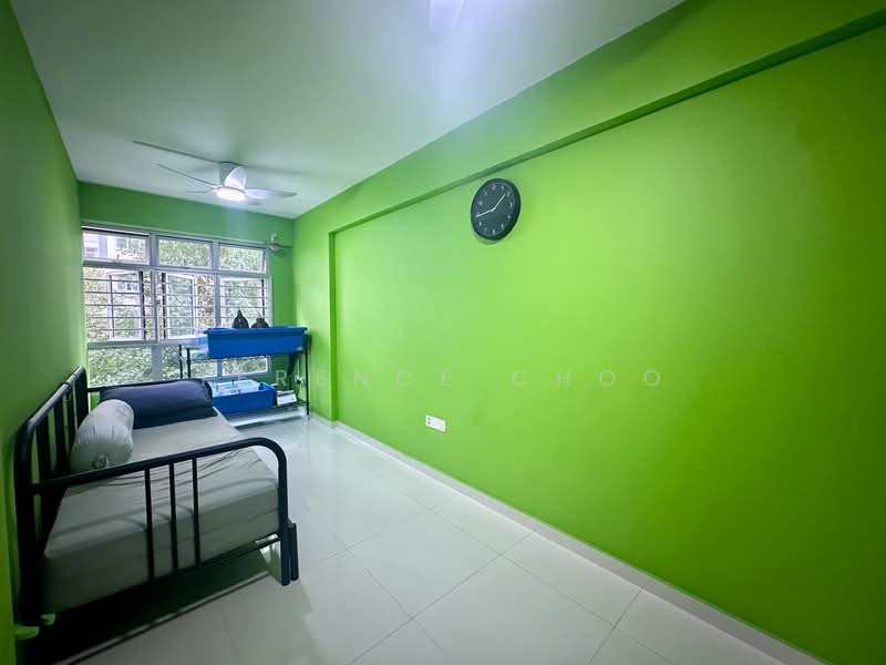 461D Bukit Batok West Avenue 8 HDB Flat For Sale at S$ 720,000 | PropertyGuru Singapore - Bedroom