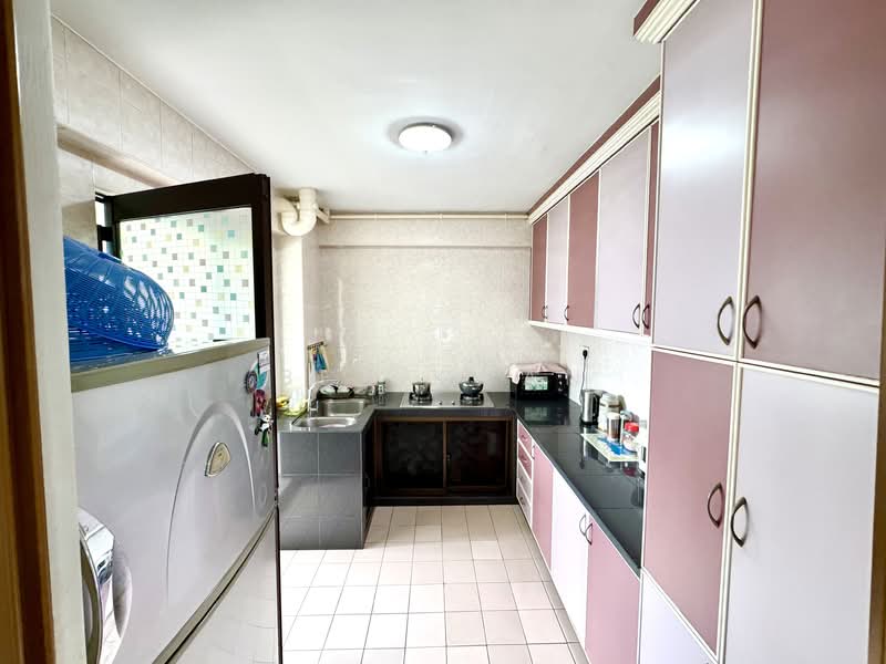 515 Woodlands Drive 14 HDB Flat For Sale at S$ 749,888 | PropertyGuru Singapore - Kitchen