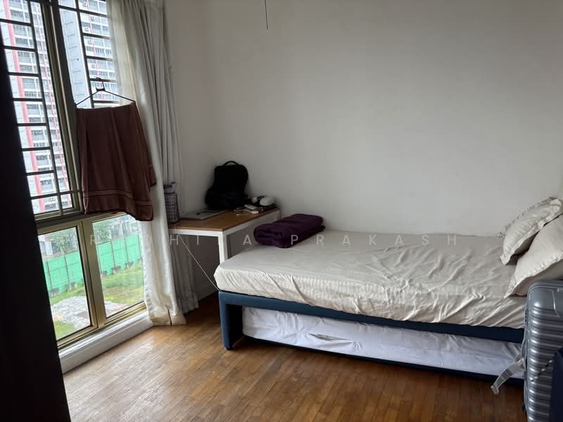 For Rent - Kentish Lodge