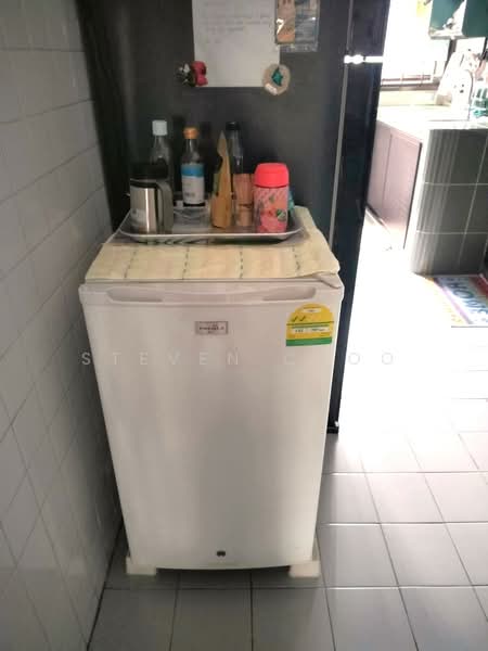 335 Bukit Batok Street 32, 335 Bukit Batok Street 32, Room Rental, 120 sqft, HDB Flat For Rent, by Steven Choo, 500061015 - Interior - PropertyGuru.com.sg