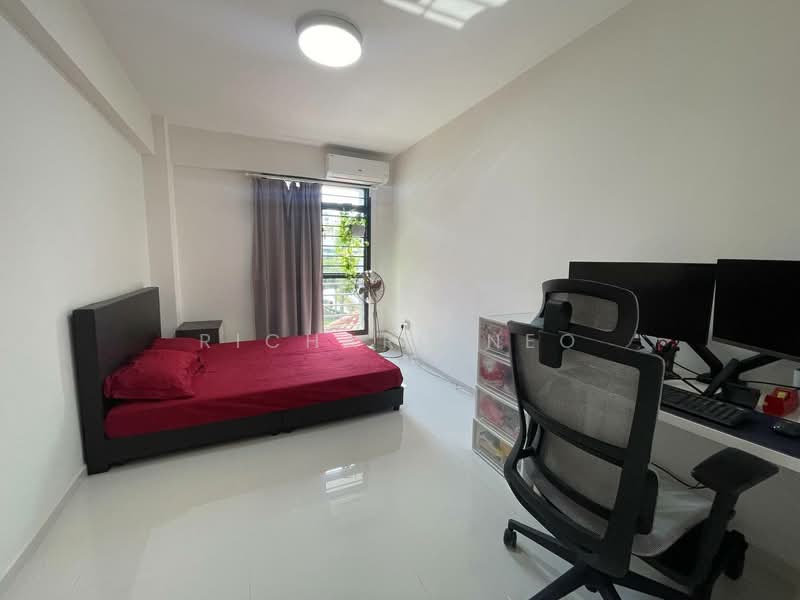 513 Woodlands Drive 14 HDB Flat For Sale at S$ 878,000 | PropertyGuru Singapore - Common Bedroom #3