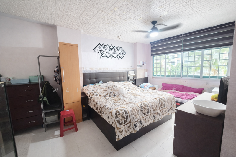 484 Segar Road HDB Flat For Sale at S$ 570,000 | PropertyGuru Singapore - Bedroom