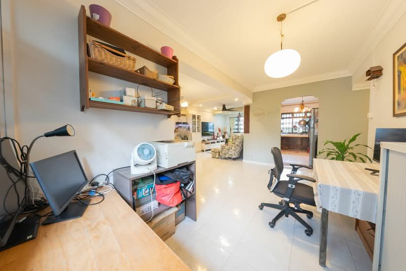 353 Kang Ching Road, 353 Kang Ching Road, 3 Bedrooms, 1,291 sqft, HDB Flat For Sale, by Calvin Choh, 500061035 - Living Room - PropertyGuru.com.sg