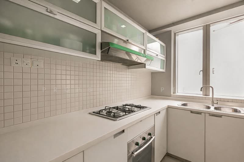 The Trumps Condominium For Sale at S$ 1,700,000 | PropertyGuru Singapore - Kitchen