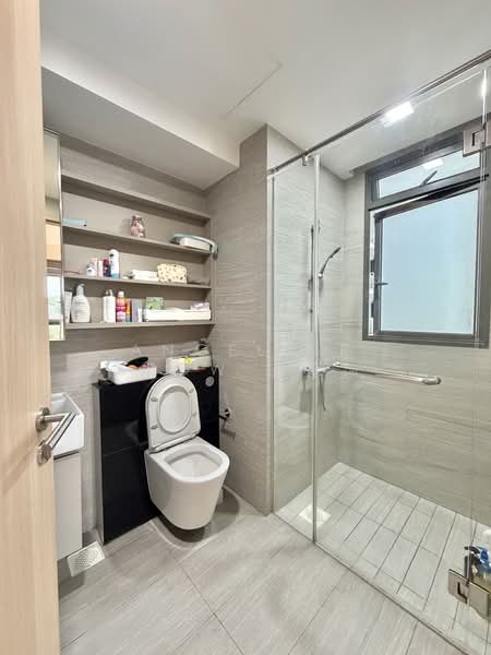 Parc Life Executive Condominium For Sale at S$ 1,400,000 | PropertyGuru Singapore - Bathroom