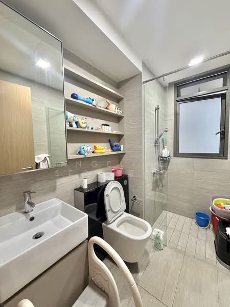 Parc Life Executive Condominium For Sale at S$ 1,400,000 | PropertyGuru Singapore - Bathroom