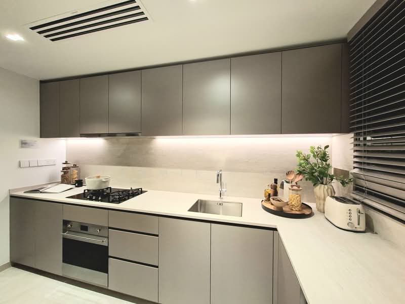 Pinery Residences, Tampines Street 94, 5 Bedrooms, 1,475 sqft, Condominium For Sale, by Jamie Peh, 500061067 - Kitchen - PropertyGuru.com.sg