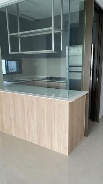 Grandeur Park Residences Condominium For Sale at S$ 1,860,000 | PropertyGuru Singapore - Kitchen