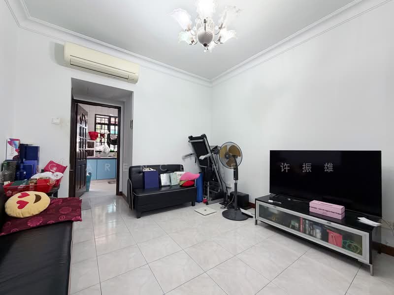 Llyn Gardens, Paya Lebar Walk, 4 Bedrooms, 2,365 sqft, Terraced House For Sale, by Clarence Hee 许振雄, 500061084 - Living Room - PropertyGuru.com.sg