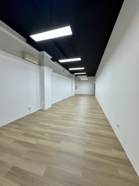 Woodlands 11, 11 Woodlands Close, 900 sqft, Light Industrial (B1) For Rent, by Jason Rei, 500061094 - Interior - CommercialGuru.com.sg