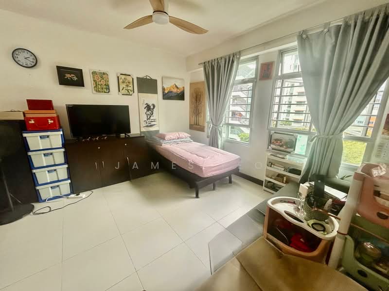 459 Yishun Avenue 11 HDB Flat For Sale at S$ 398,000 | PropertyGuru Singapore - Bedroom