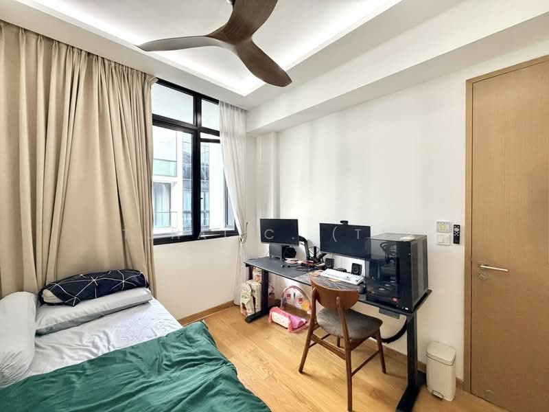 The Essence Condominium For Sale at S$ 1,000,000 | PropertyGuru Singapore - Study