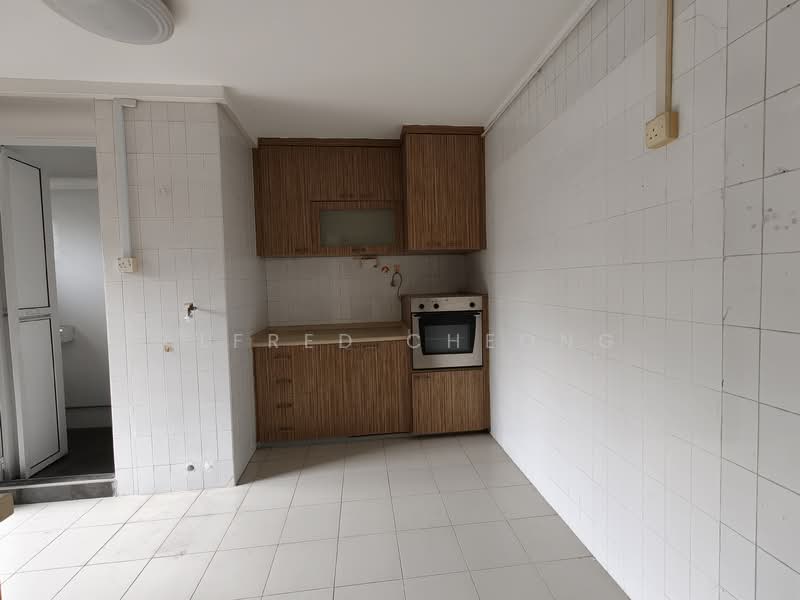824 Yishun Street 81, 824 Yishun Street 81, 3 Bedrooms, 1,571 sqft, HDB Flat For Rent, by Alfred Cheong, 500061121 - Kitchen - PropertyGuru.com.sg