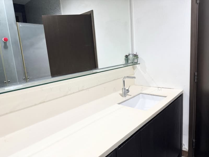 Hillsta, 68 Phoenix Road, 2 Bedrooms, 850 sqft, Condominium For Rent, by Sylvia Tan Z M, 500061122 - Bathroom - PropertyGuru.com.sg