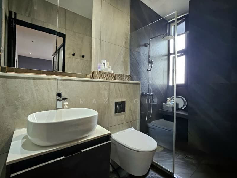 ⭐️⭐️LANDED7772 @ D15 2 Storey Corner Terrace A&A Done Corner Terrace For Sale at S$ 3,500,000 | PropertyGuru Singapore - Bathroom