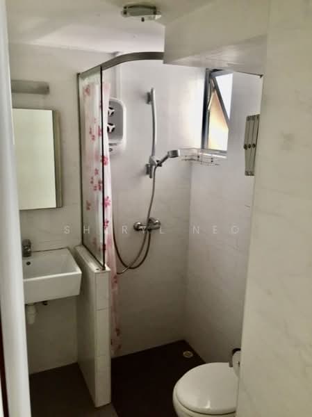 Aquarius By The Park, 1 Bedok Reservoir View, 3 Bedrooms, 1,539 sqft, Condominium For Rent, by Sheryl Neo, 500061130 - Bathroom - PropertyGuru.com.sg