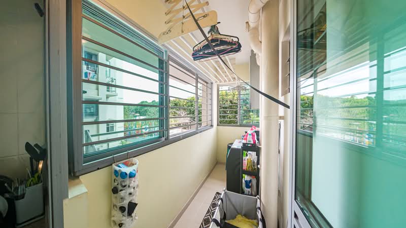 271D Punggol Walk HDB Flat For Sale at S$ 715,000 | PropertyGuru Singapore - Balcony