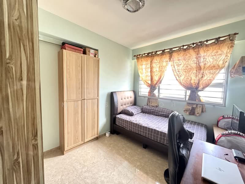 785C Woodlands Rise HDB Flat For Sale at S$ 650,000 | PropertyGuru Singapore - Bedroom