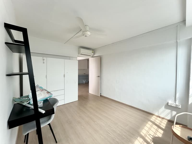 220 Jurong East Street 21, 220 Jurong East Street 21, 3 Bedrooms, 1,270 sqft, HDB Flat For Rent, by Ivy Yeo, 500061148 - Interior - PropertyGuru.com.sg