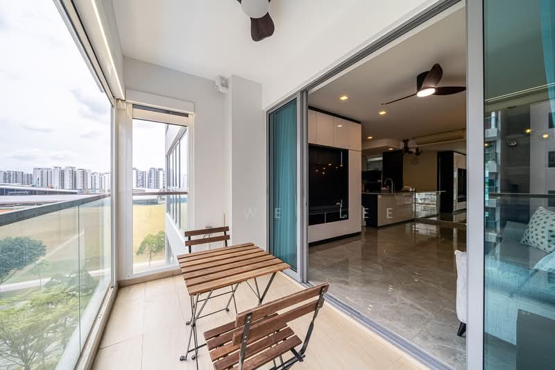 A Treasure Trove Condominium For Sale at S$ 1,950,000 | PropertyGuru Singapore - Balcony