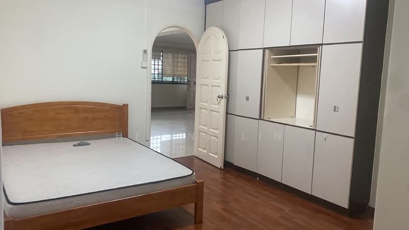 463 Hougang Avenue 10 HDB Flat For Sale at S$ 960,000 | PropertyGuru Singapore - Bedroom