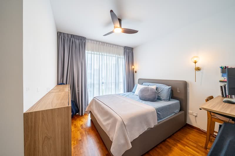 A Treasure Trove Condominium For Sale at S$ 1,950,000 | PropertyGuru Singapore - Bedroom
