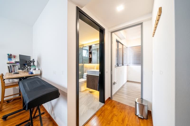 A Treasure Trove Condominium For Sale at S$ 1,950,000 | PropertyGuru Singapore - Study