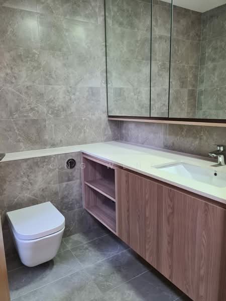 Twin VEW, 91 West Coast Vale, 2 Bedrooms, 743 sqft, Condominium For Rent, by Ong Wendy, 500061172 - Bathroom - PropertyGuru.com.sg