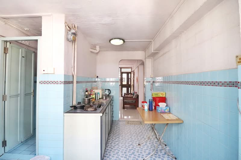 49 Circuit Road HDB Flat For Sale at S$ 338,888 | PropertyGuru Singapore - Kitchen