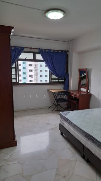 239 Compassvale Walk HDB Flat For Sale at S$ 770,000 | PropertyGuru Singapore - Bedroom