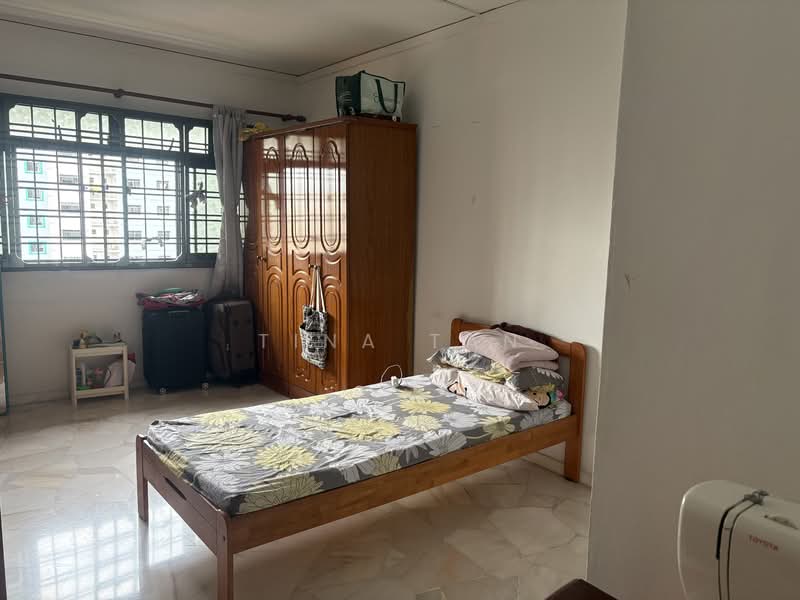 239 Compassvale Walk HDB Flat For Sale at S$ 770,000 | PropertyGuru Singapore - Bedroom