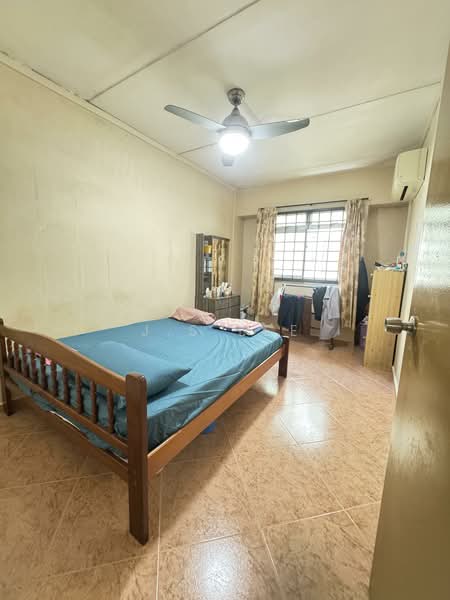 124C Rivervale Drive HDB Flat For Sale at S$ 595,000 | PropertyGuru Singapore - Bedroom