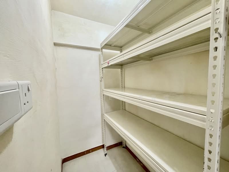 935 Tampines Street 91 HDB Flat For Sale at S$ 650,000 | PropertyGuru Singapore - Store