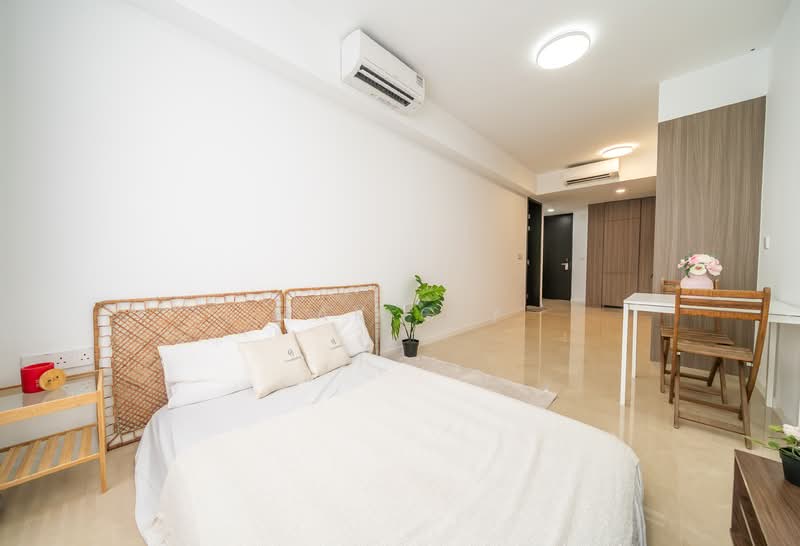 Irwell Hill Residences Condominium For Sale at S$ 1,225,000 | PropertyGuru Singapore - Bedroom