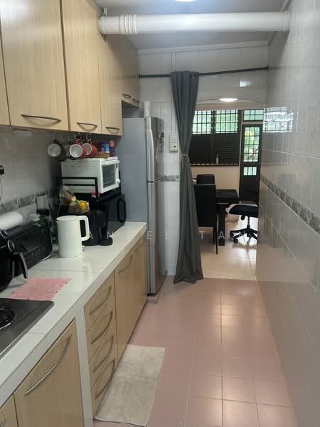 4 Jalan Bukit Ho Swee, 4 Jalan Bukit Ho Swee, 2 Bedrooms, 635 sqft, HDB Flat For Rent, by Hansel Tan, 500061227 - Kitchen - PropertyGuru.com.sg