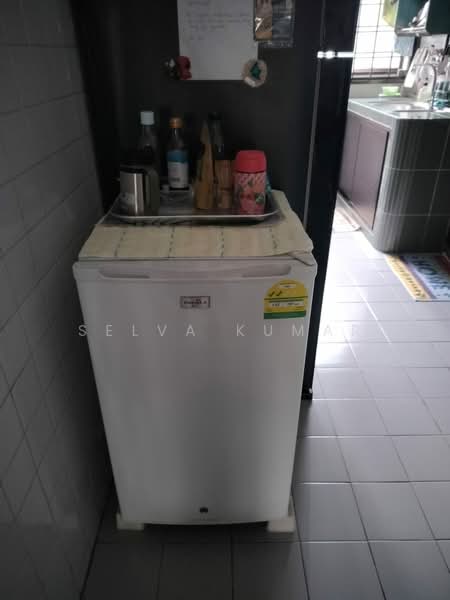 335 Bukit Batok Street 32, 335 Bukit Batok Street 32, Room Rental, 80 sqft, HDB Flat For Rent, by Selva Kumar, 500061229 - PropertyGuru.com.sg