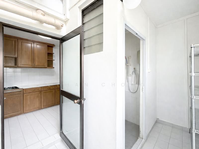 164 Jalan Teck Whye HDB Flat For Sale at S$ 871,000 | PropertyGuru Singapore - Kitchen