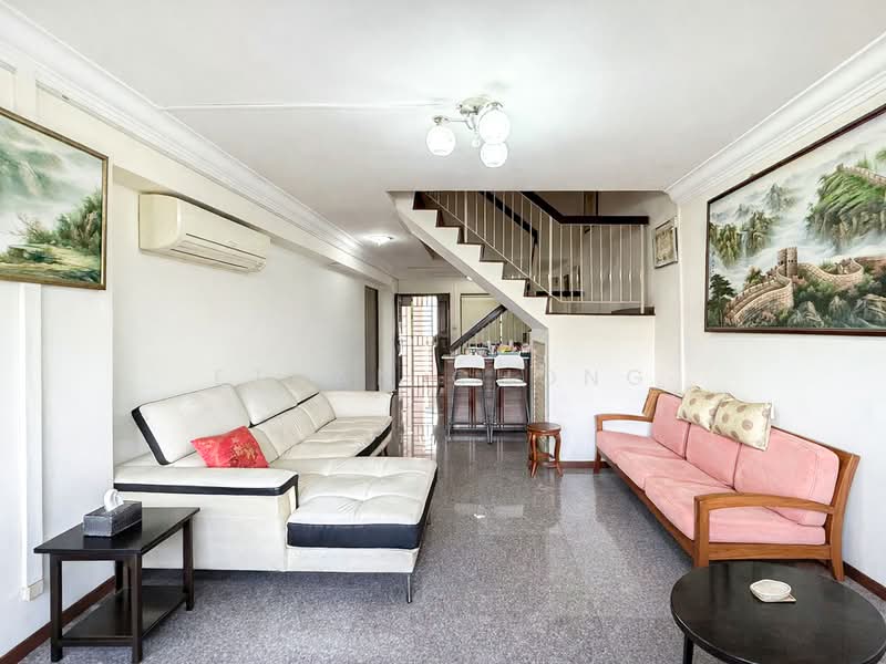 164 Jalan Teck Whye HDB Flat For Sale at S$ 871,000 | PropertyGuru Singapore - Living Room