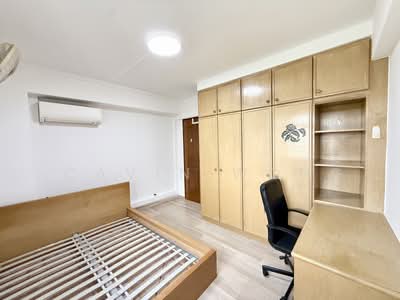 For Rent - 733 Woodlands Circle