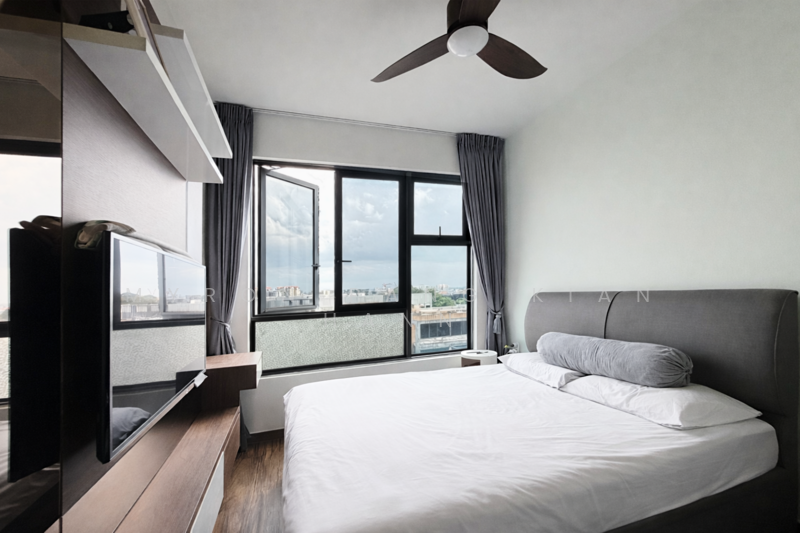 The Brownstone Executive Condominium For Sale at S$ 1,500,000 | PropertyGuru Singapore - Bedroom