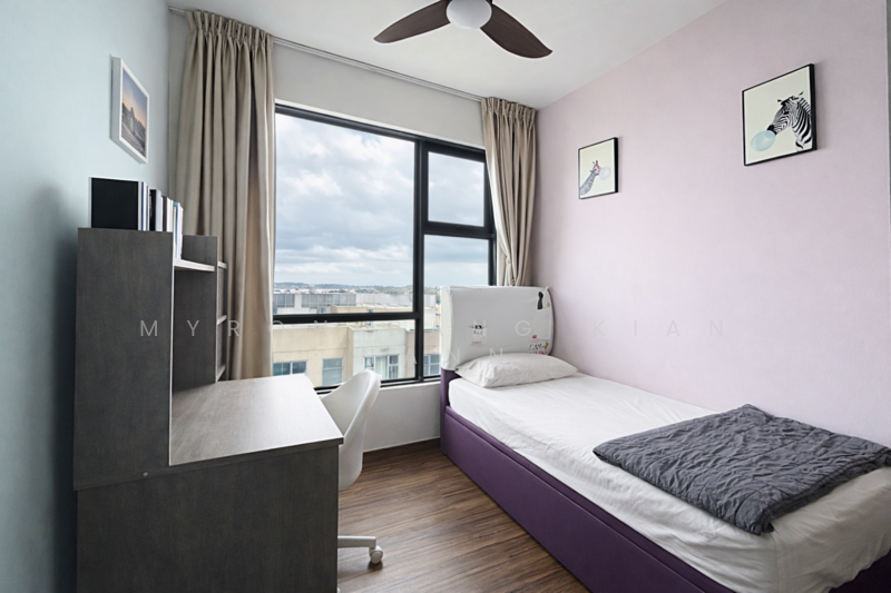 The Brownstone Executive Condominium For Sale at S$ 1,500,000 | PropertyGuru Singapore - Bedroom