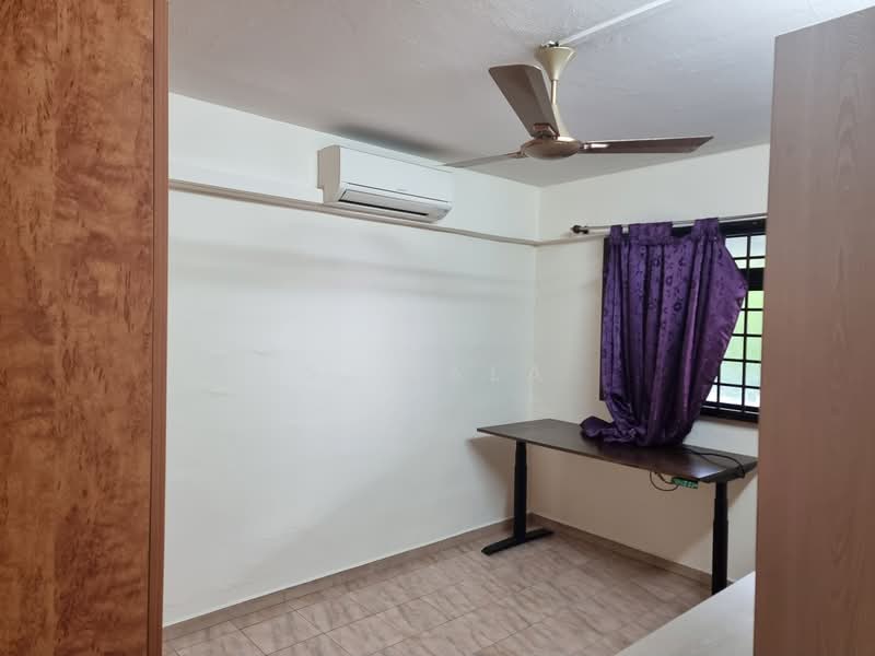 236 Bukit Batok East Avenue 5 HDB Flat For Sale at S$ 548,888 | PropertyGuru Singapore - Interior