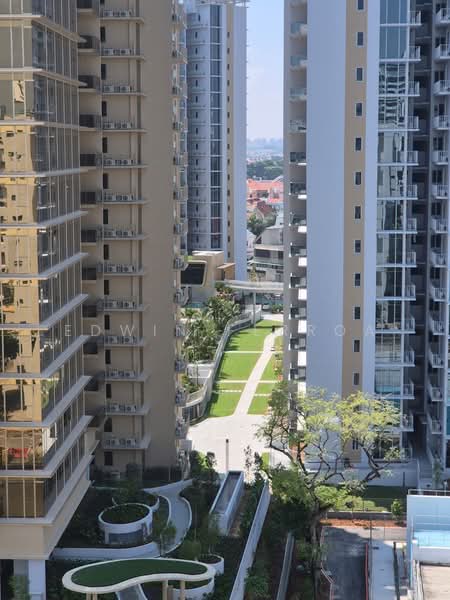 Grand Dunman, 18 Dunman Road, 3 Bedrooms, 958 sqft, Condominium For Sale, by Edwin Ferroa, 500061251 - Exterior - PropertyGuru.com.sg