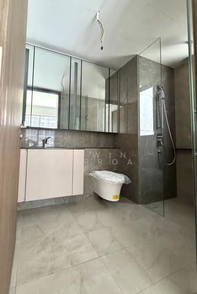 Grand Dunman, 18 Dunman Road, East Coast / Marine Parade, 3 Bedrooms, 958 sqft, Condominium For Sale, by Edwin Ferroa, 500061251 - Bathroom (Master) - PropertyGuru.com.sg