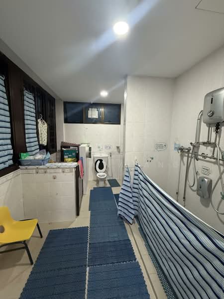 MARIAM, , 6 Bedrooms, 10,000 sqft, Bungalow House For Rent, by Juliana Ang, 500061253 - Bathroom - PropertyGuru.com.sg