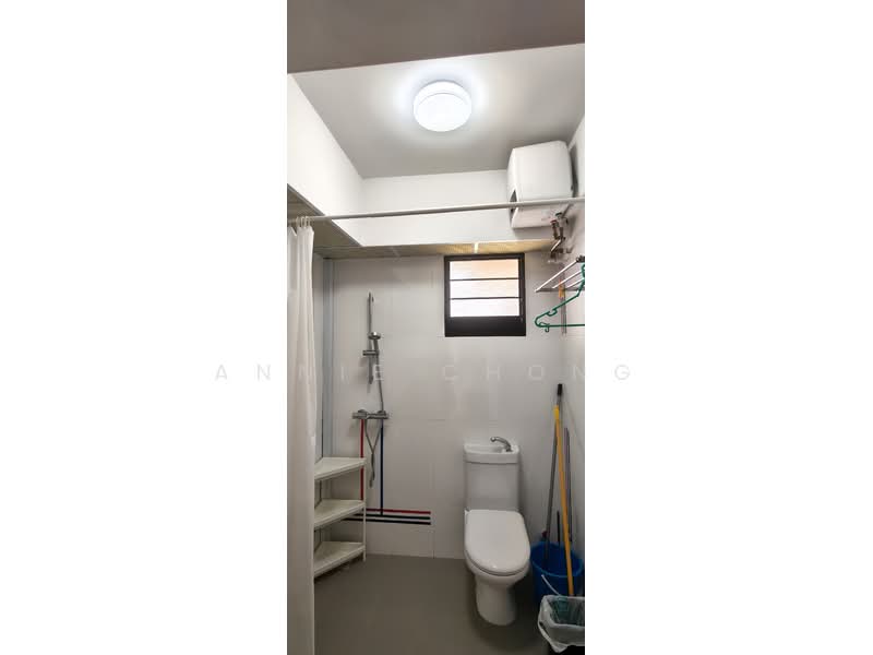 467A Bukit Batok West Avenue 9, 467A Bukit Batok West Avenue 9, Studio, 517 sqft, HDB Flat For Rent, by Annie Chong, 500061258 - Bathroom - PropertyGuru.com.sg