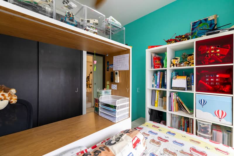 iNz Residence Condominium For Sale at S$ 1,630,000 | PropertyGuru Singapore - Bedroom 2