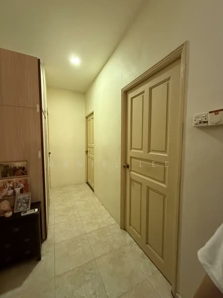 50 Moh Guan Terrace HDB Flat For Sale at S$ 1,608,888 | PropertyGuru Singapore - Corridor