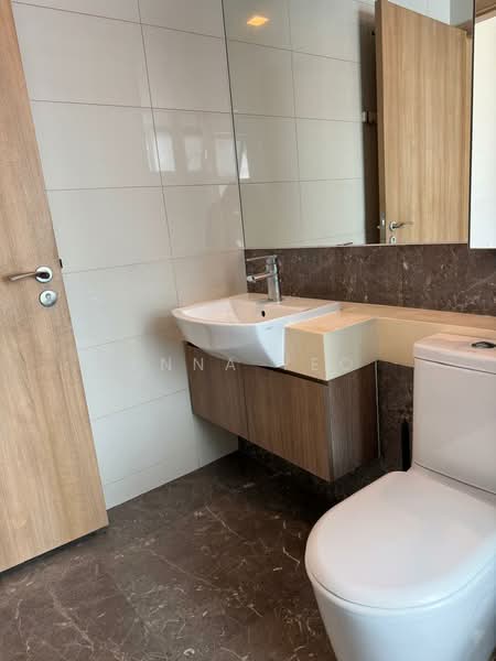 Caspian Condominium For Sale at S$ 2,580,000 | PropertyGuru Singapore - Bathroom